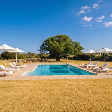Ulivo With Private Pool, Large Garden And Parking * Surigheddu