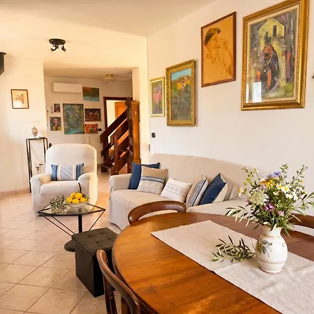Villa Ulivo With Private Pool, Large Garden And Parking