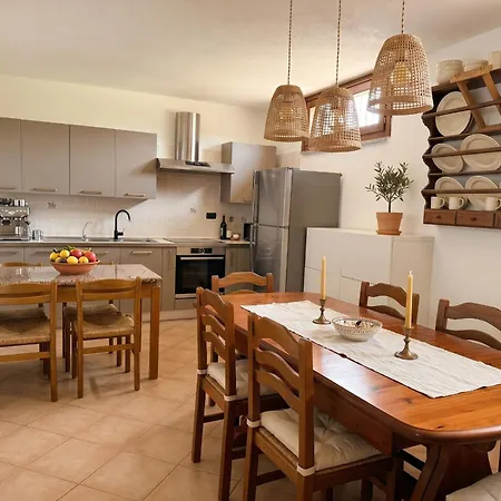 Ulivo With Private Pool, Large Garden And Parking 别墅 *