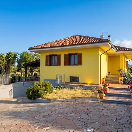 Ulivo With Private Pool, Large Garden And Parking 别墅 Surigheddu